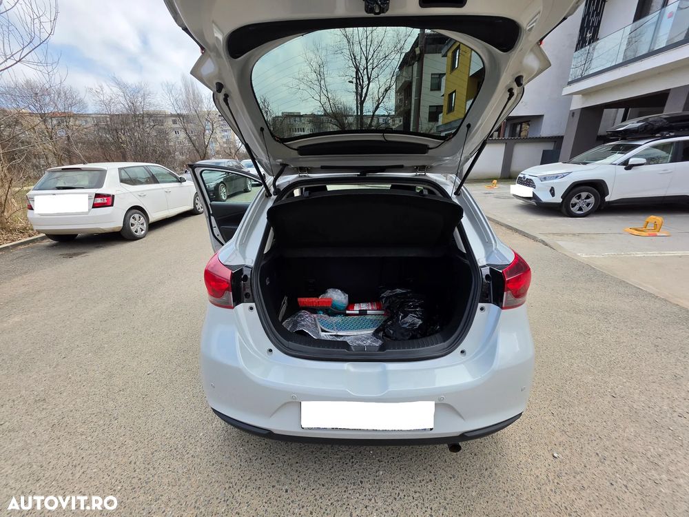 Mazda 2 G90 Takumi - 9