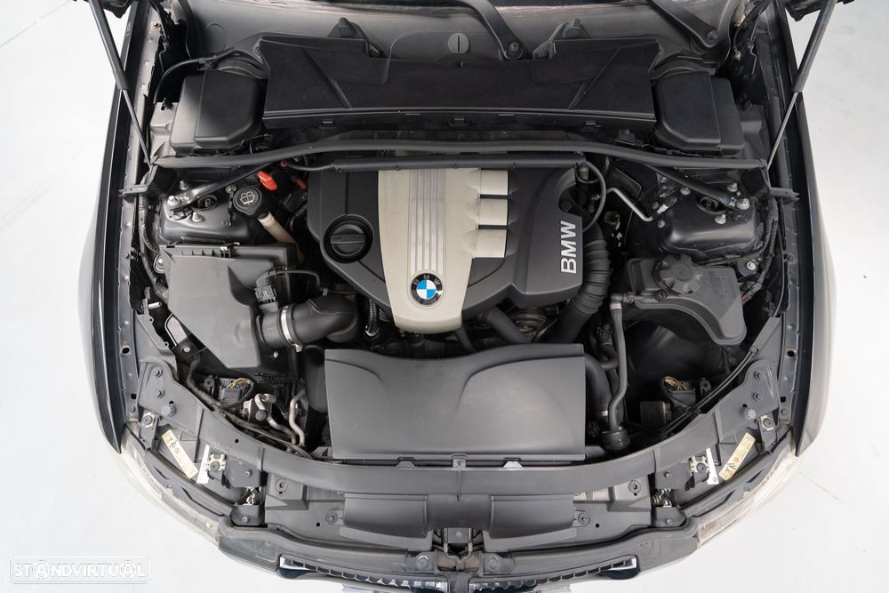 BMW 318 d Sport - 27