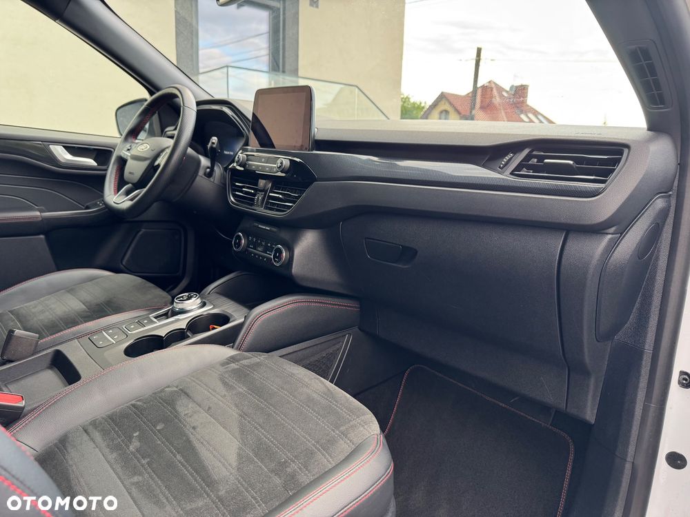 Ford Kuga 2.5 Duratec FHEV 4x4 ST-LINE X - 22