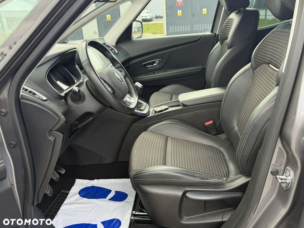 Renault Scenic - 19