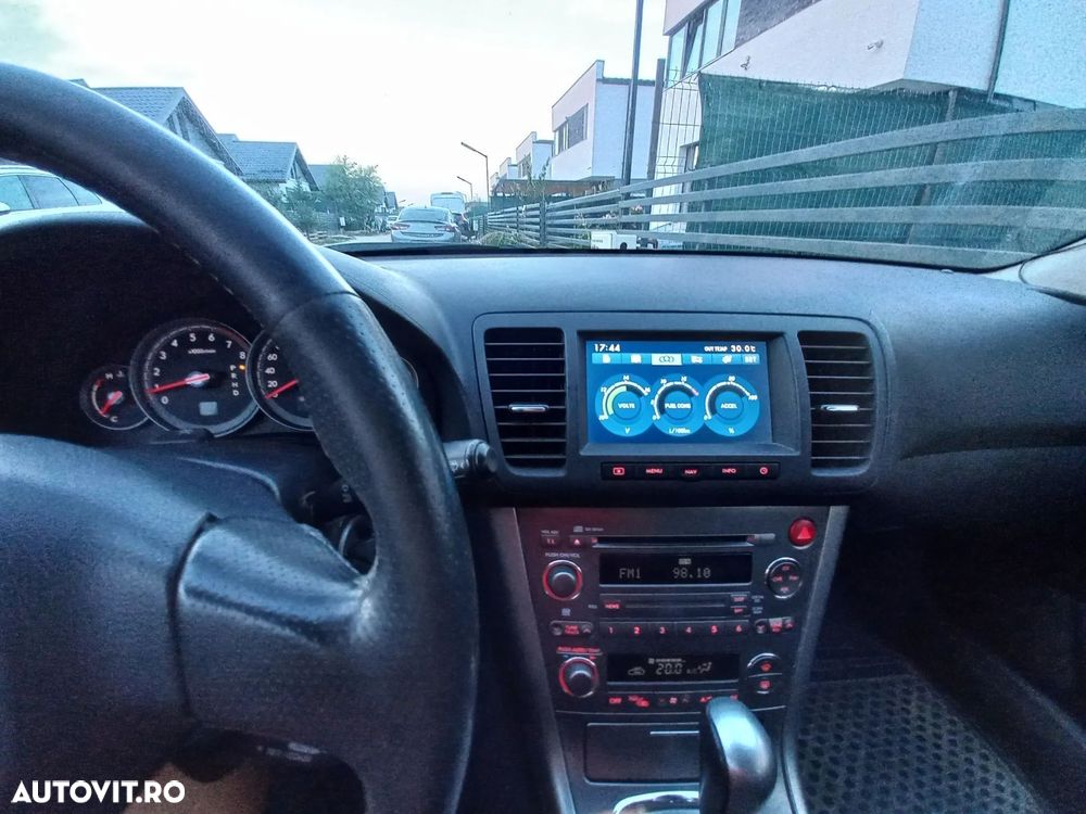 Subaru Legacy - 18
