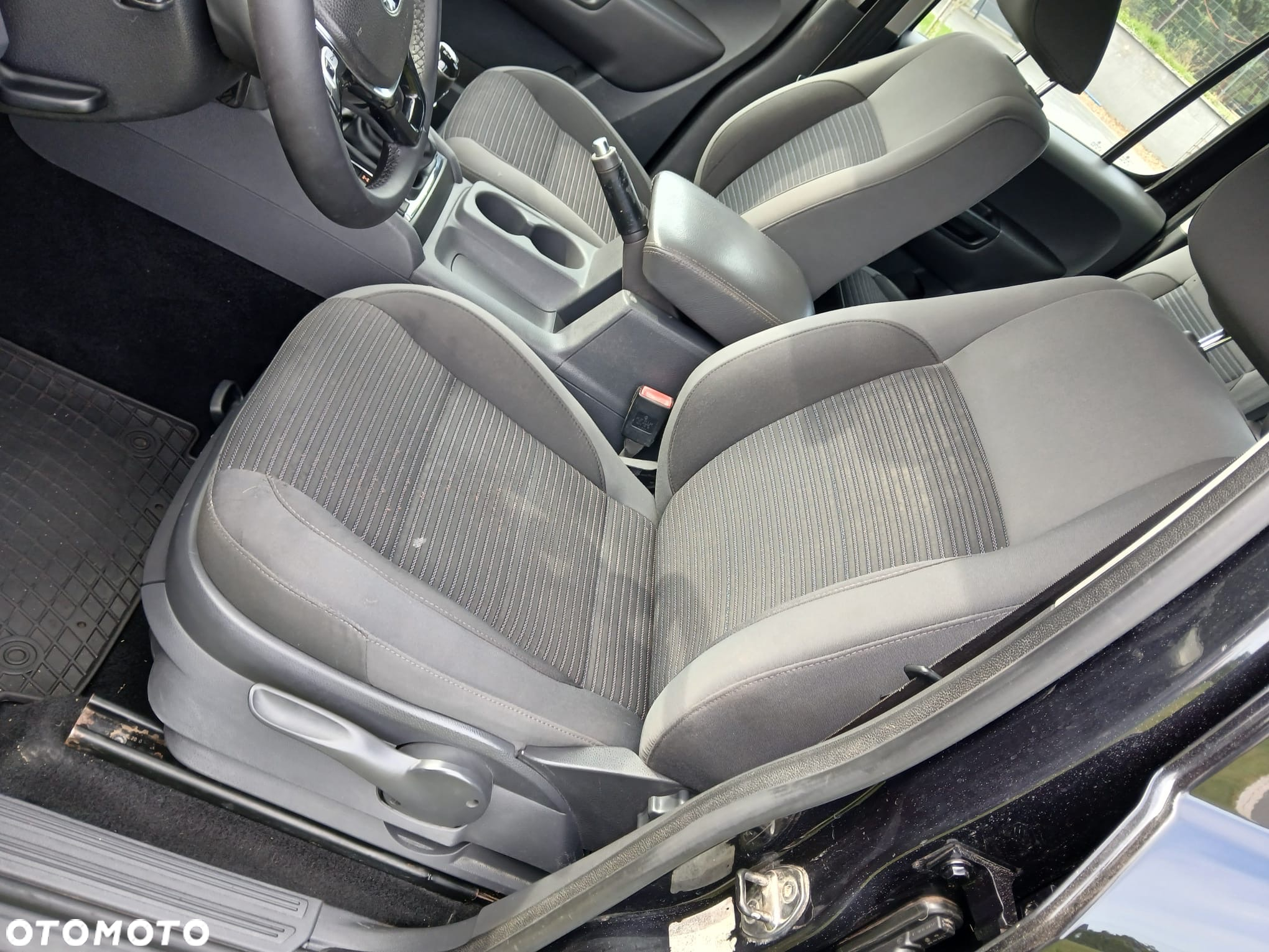 Volkswagen Amarok DC 2.0 TDI Highline - 16