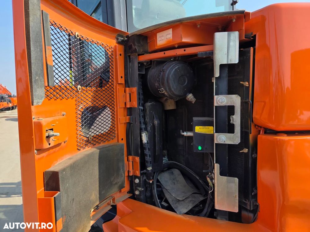 Hitachi ZX85, 2021, 4.054h, LAMA nivilare, CUPLA RAPIDA HIDRAULICA+2 CUPE EXCAVARE NOI+CUPA TALUZ NEINCILNABILA noua, senile pad cauciuc 80% ok, inst picon, Aer cond, camera spate, ridica 4t, revizia facuta, posibilitate leasing 4 ani-PROMOTIE 56.900 EUR+Tva - 13
