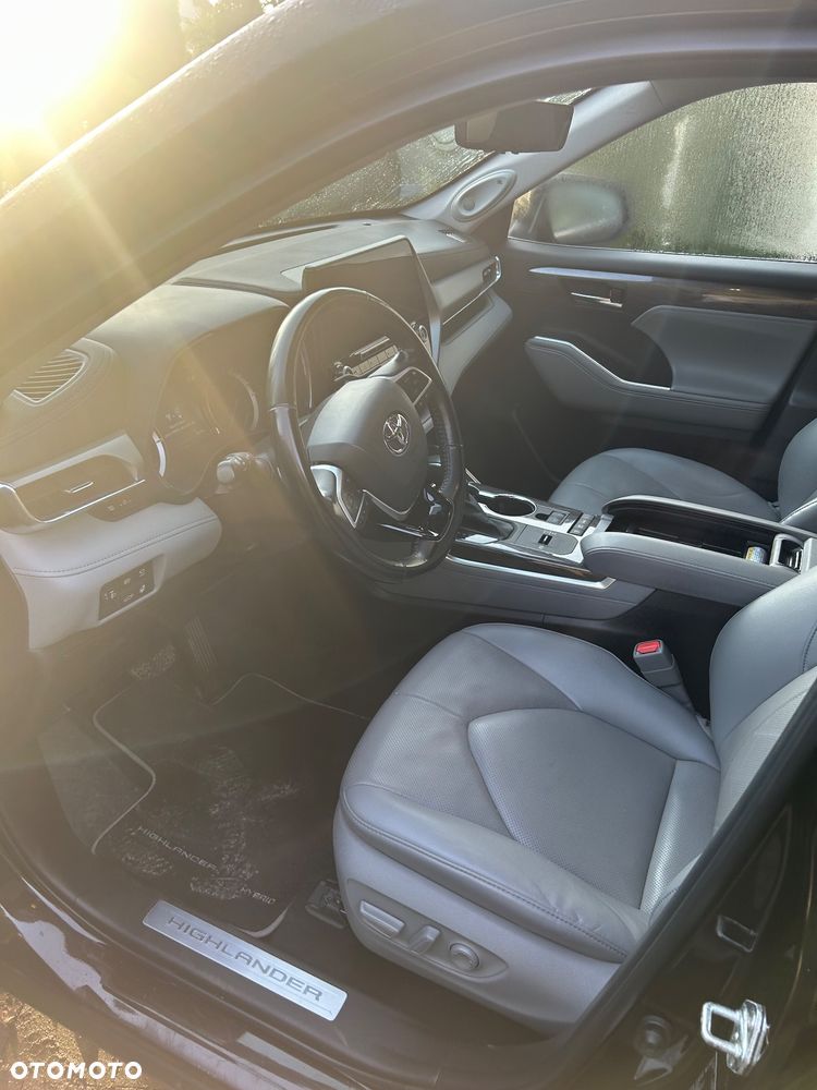Toyota Highlander 2.5 Hybrid Executive - 7