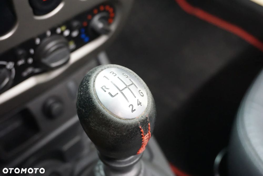 Dacia Duster dCi 110 FAP 4x2 Laureate - 27