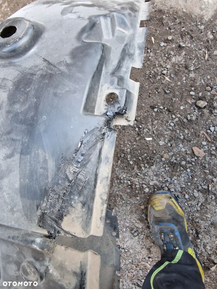 Nadkole  prawy przód  Renault  Arkana 638404531R - 5