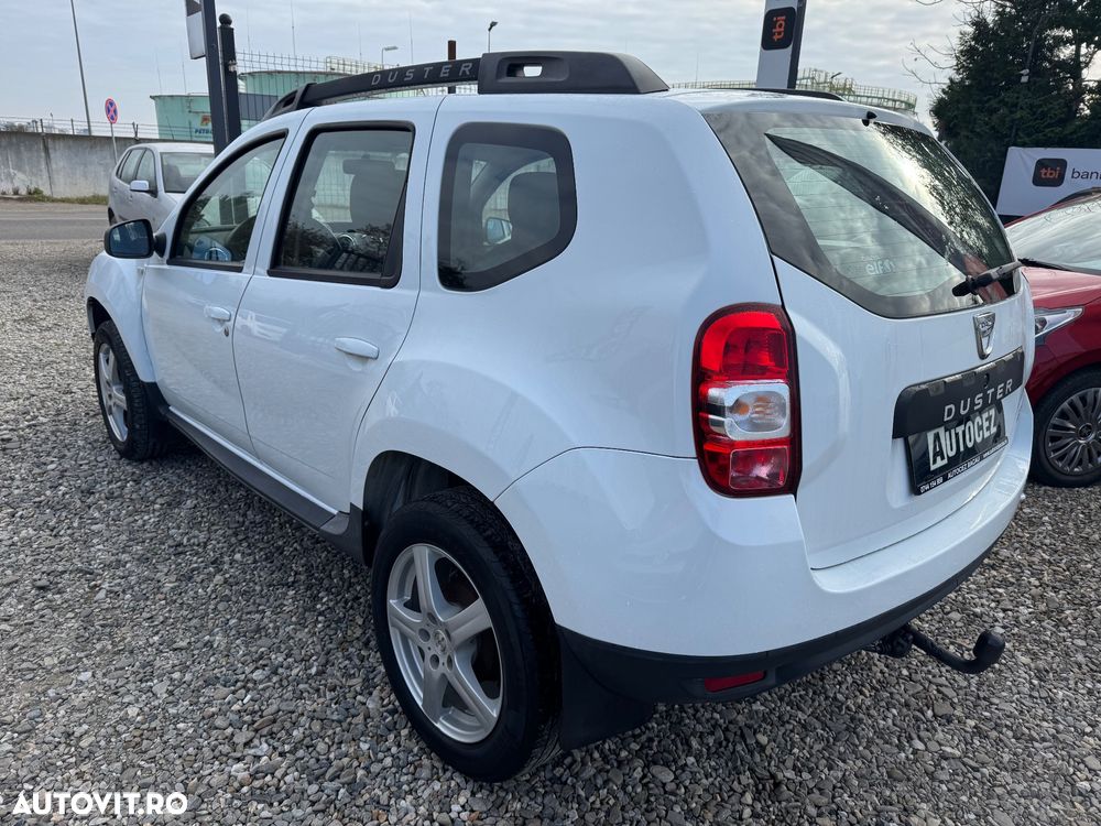 Dacia Duster 1.6 16V 4x4 - 6