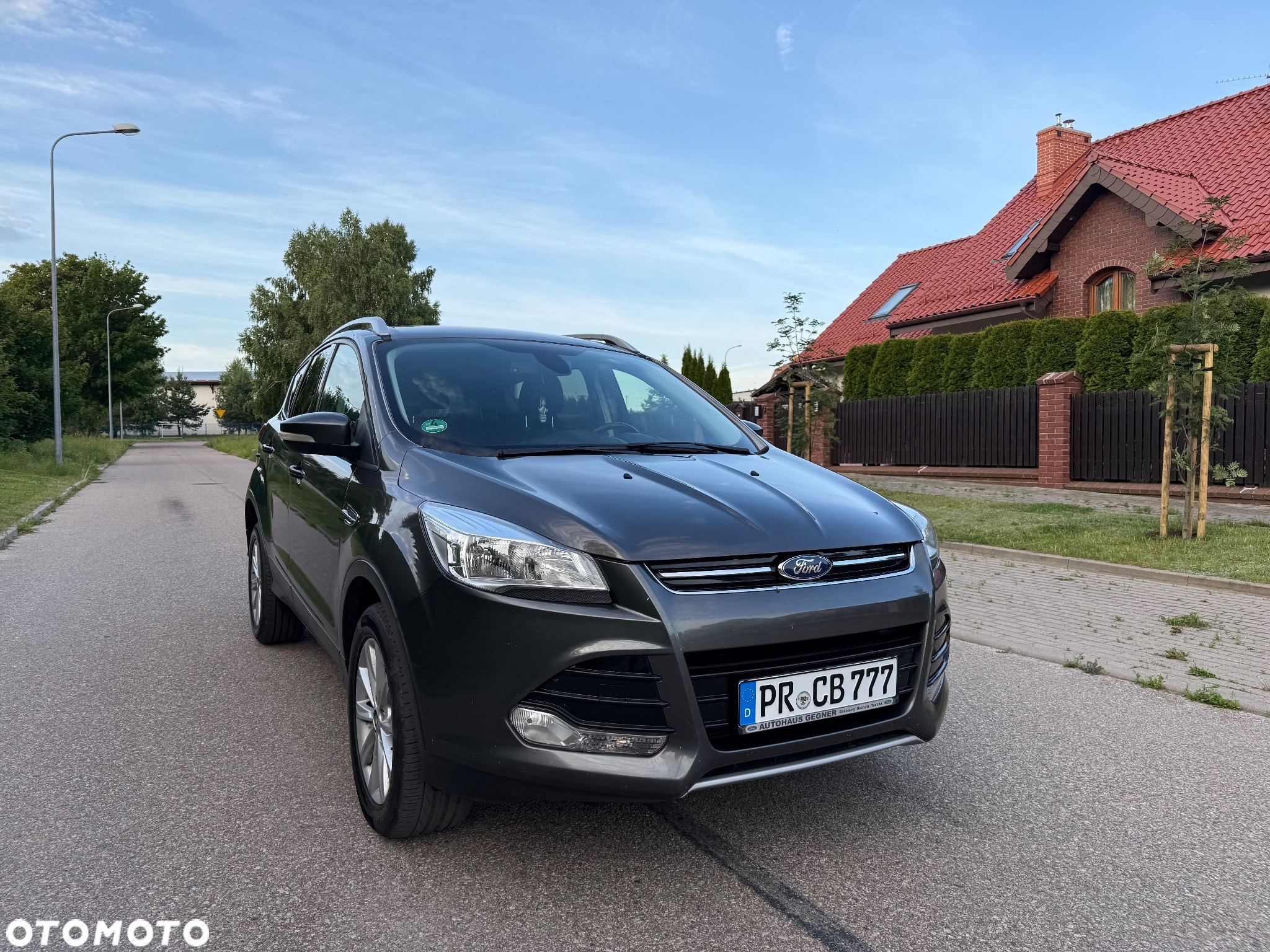 Ford Kuga - 2