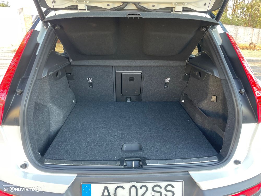 Volvo XC 40 1.5 T3 Momentum - 7