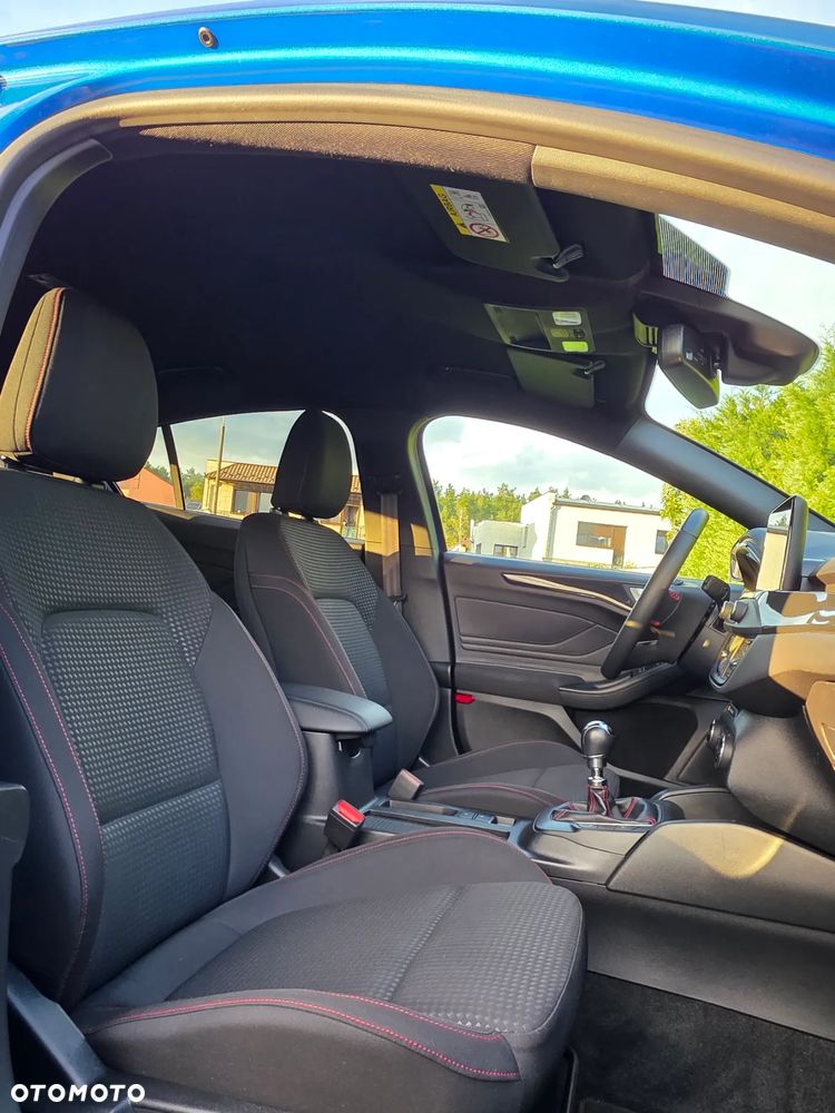 Ford Focus 1.0 EcoBoost ST-Line - 10