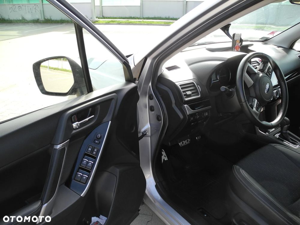 Subaru Forester 2.0 XT Comfort Lineartronic - 4