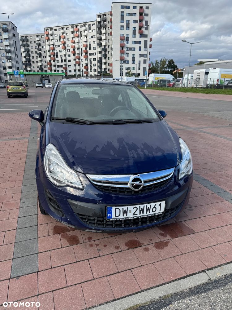 Opel Corsa 1.2 16V Essentia - 2