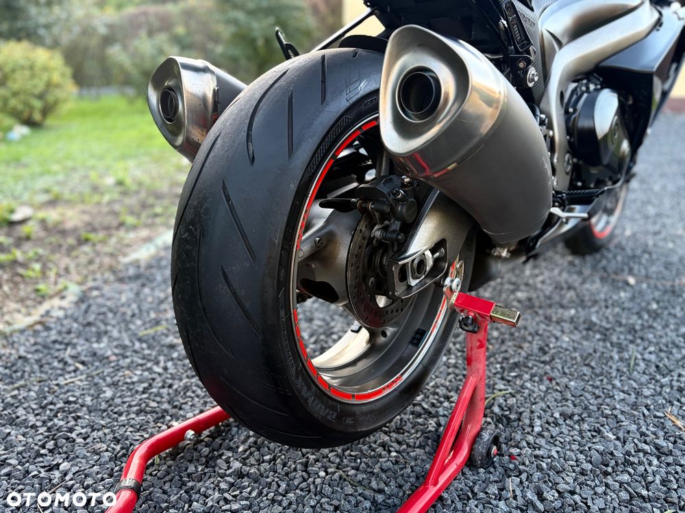 Suzuki GSX-R - 19