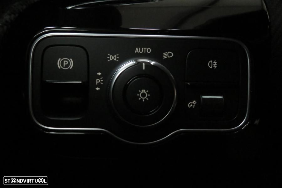 Mercedes-Benz A 250 e Style Plus - 26
