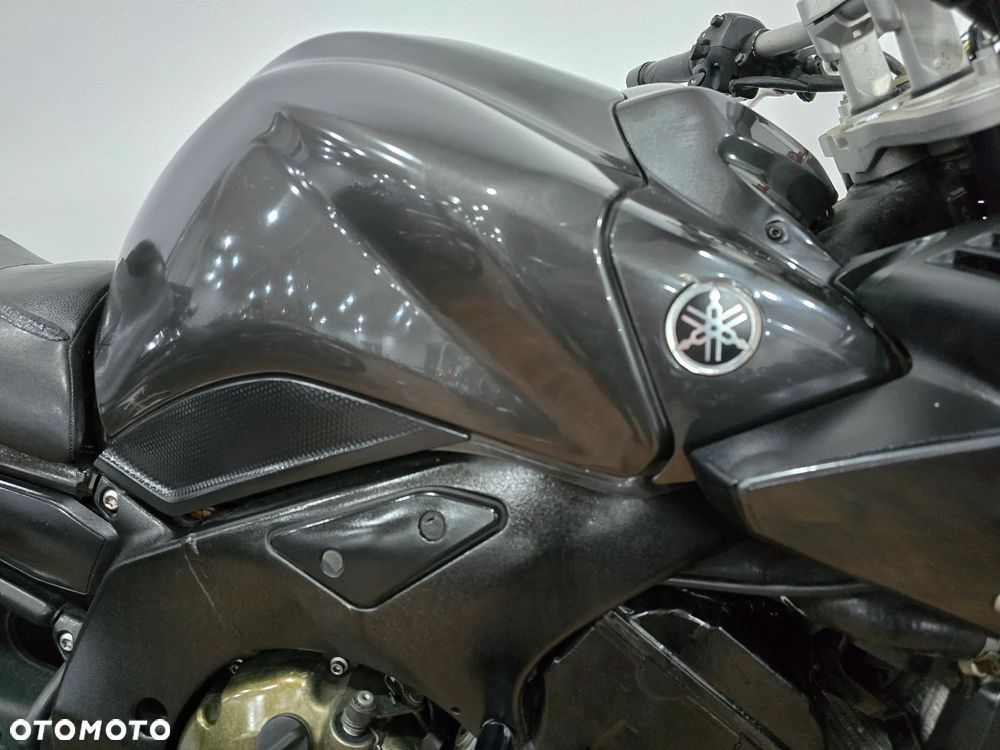 Yamaha FZ - 9