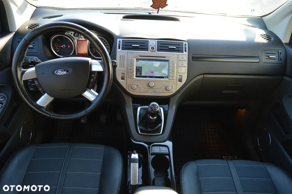 Ford Kuga 2.0 TDCi 4WD Titanium Plus - 16