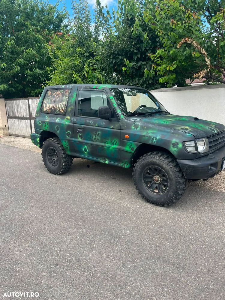 Mitsubishi Pajero - 3