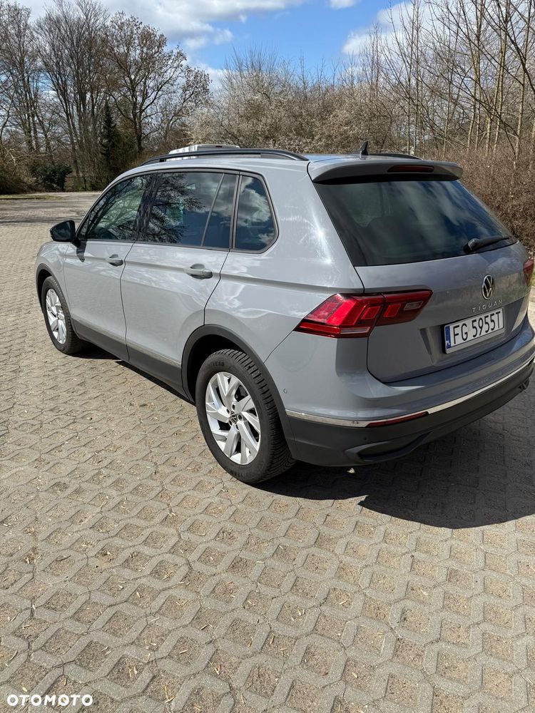 Volkswagen Tiguan - 2
