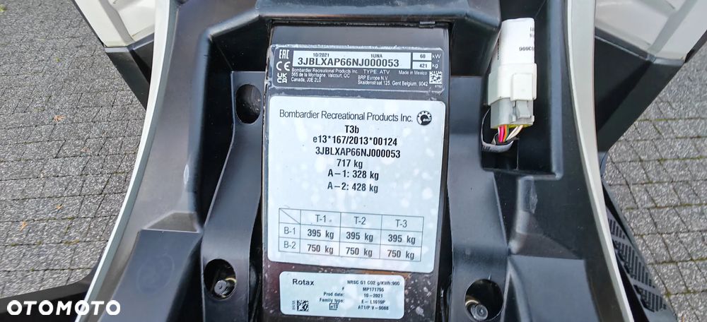 Can-Am Outlander - 19