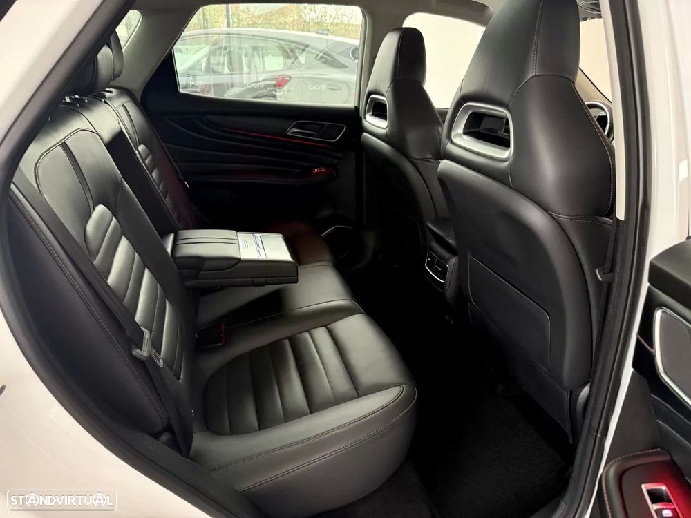 MG EHS 1.5 T-GDI Plug-in Hybrid Luxury - 30