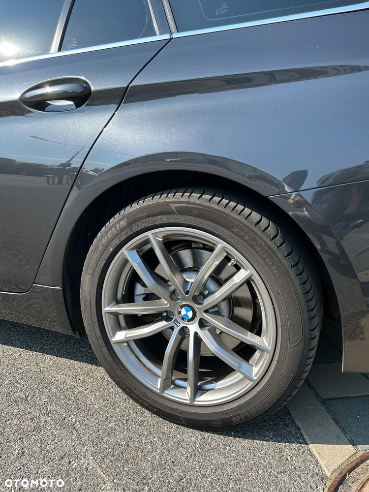 BMW Seria 5 520d xDrive MHEV Business Edition - 11
