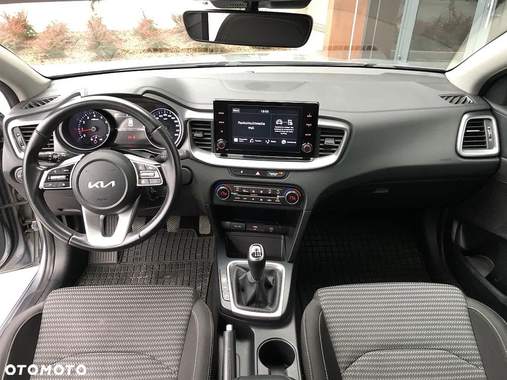 Kia Ceed 1.5 T-GDI L - 11