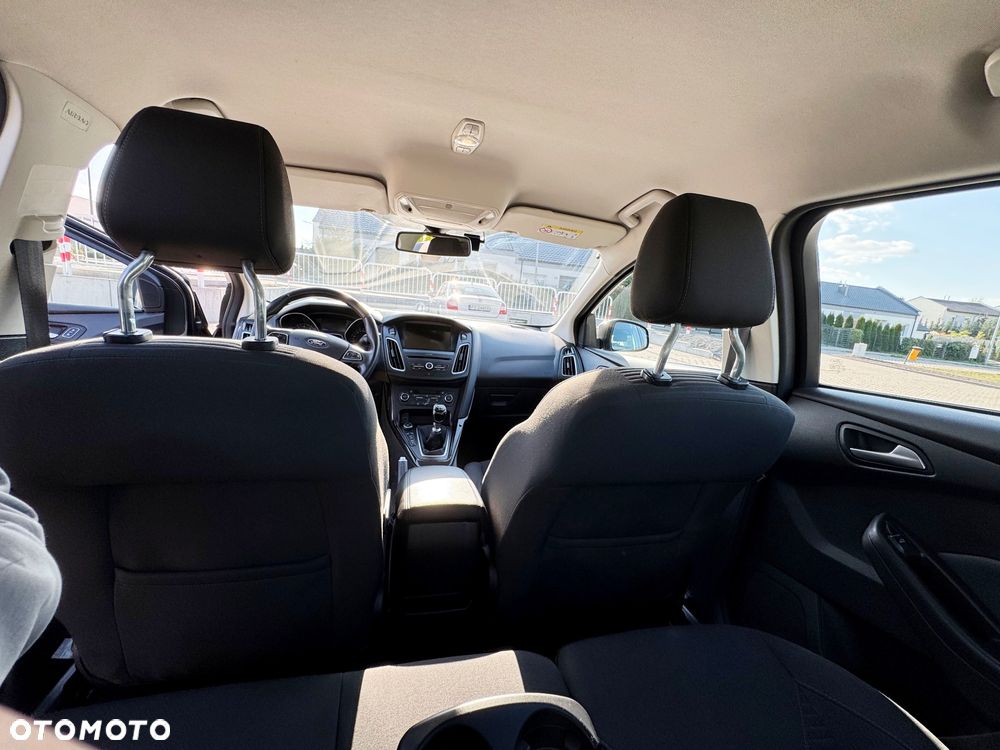 Ford Focus 1.5 EcoBoost Titanium ASS - 24