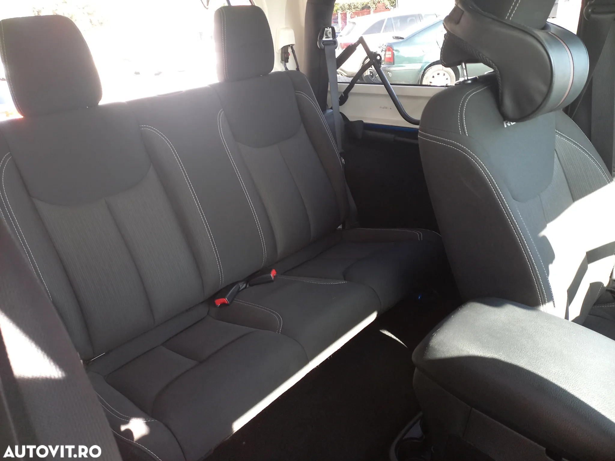 Jeep Wrangler 2.8 CRD AT Rubicon - 24