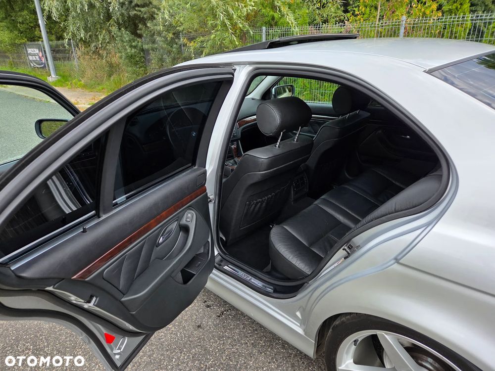 BMW Seria 5 - 21
