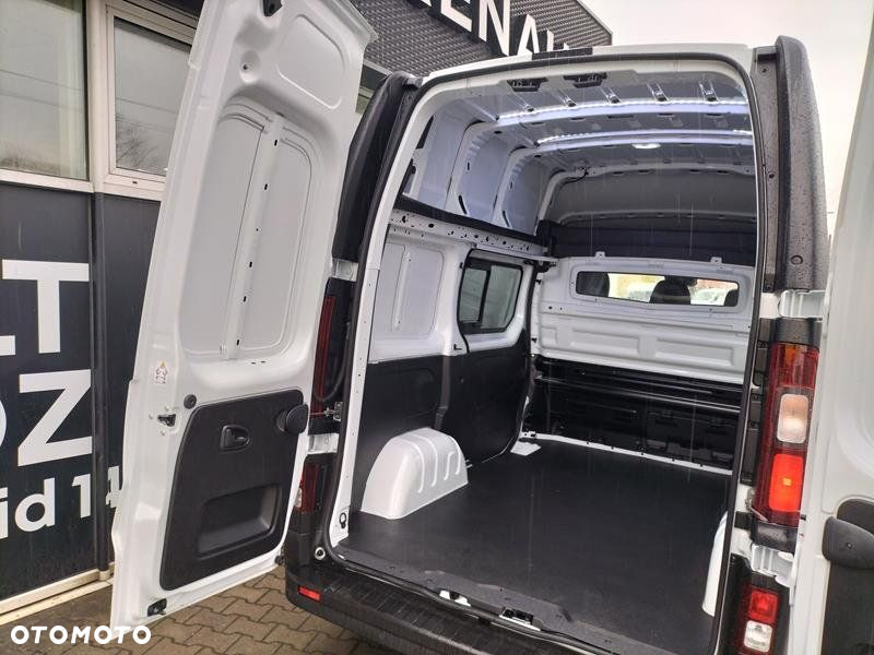 Renault Trafic - 11