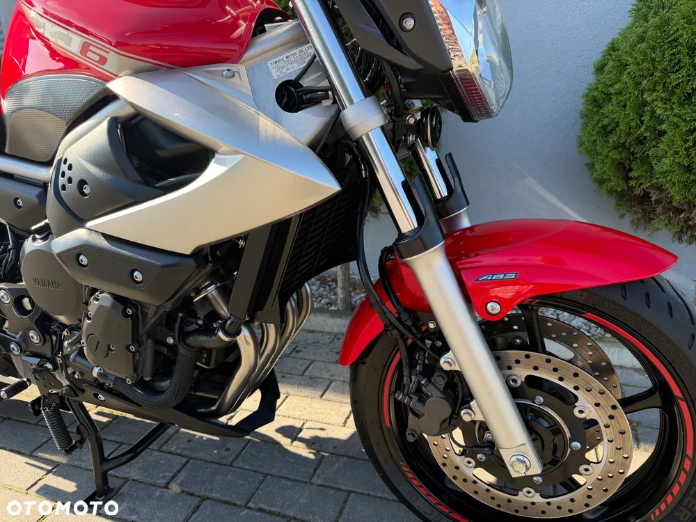 Yamaha XJ - 16