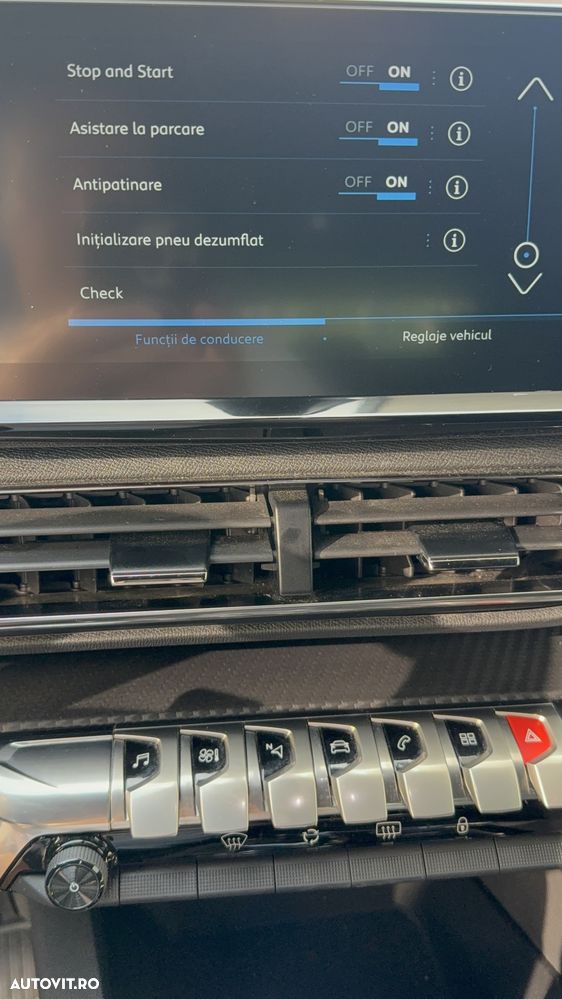 Peugeot 3008 1.2 PureTech 130 EAT8 Active Pack - 21