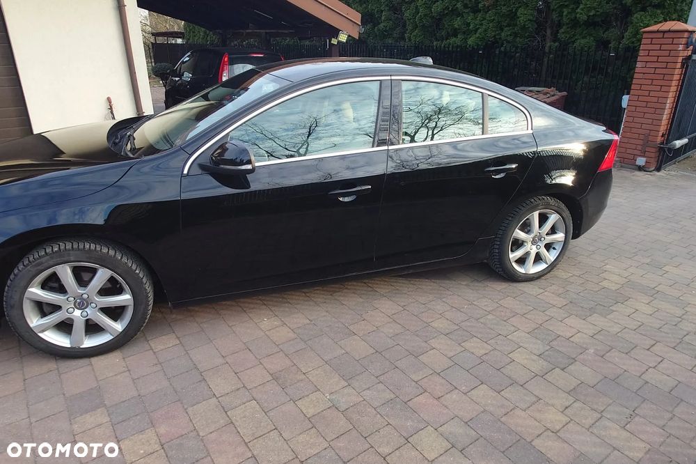 Volvo S60 T3 Drive-E Dynamic Edition (Momentum) - 7