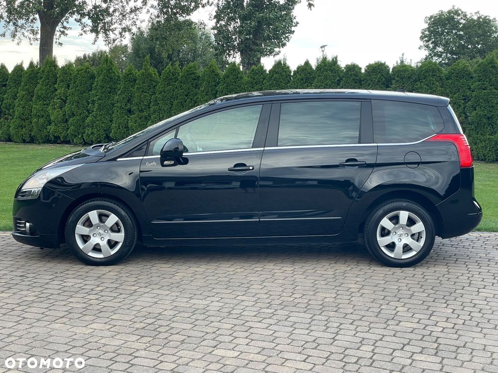 Peugeot 5008 HDI FAP 150 Family - 11