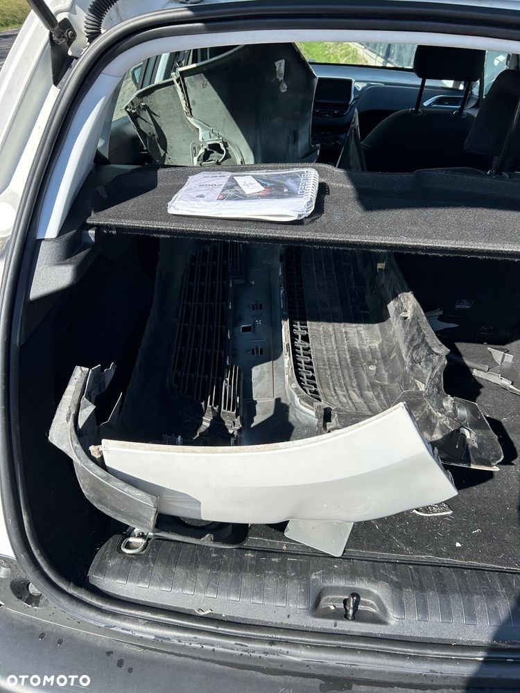 Peugeot 2008 - 23