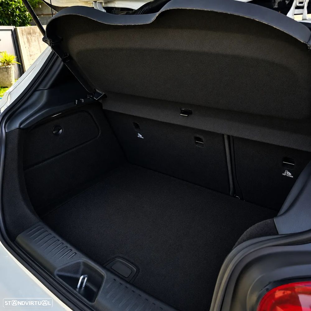 Mercedes-Benz A 180 d AMG Line - 10
