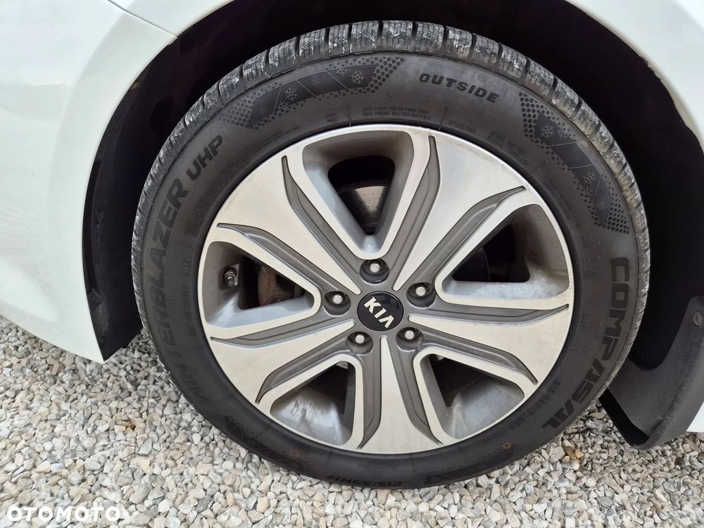 Kia Optima - 30