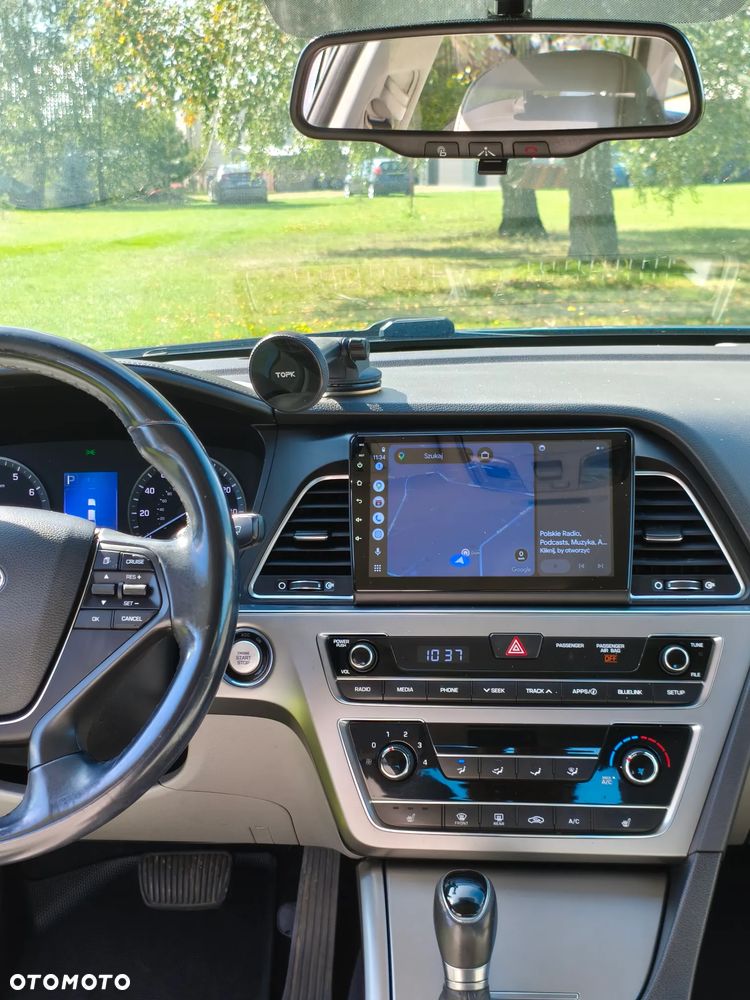 Hyundai Sonata - 9