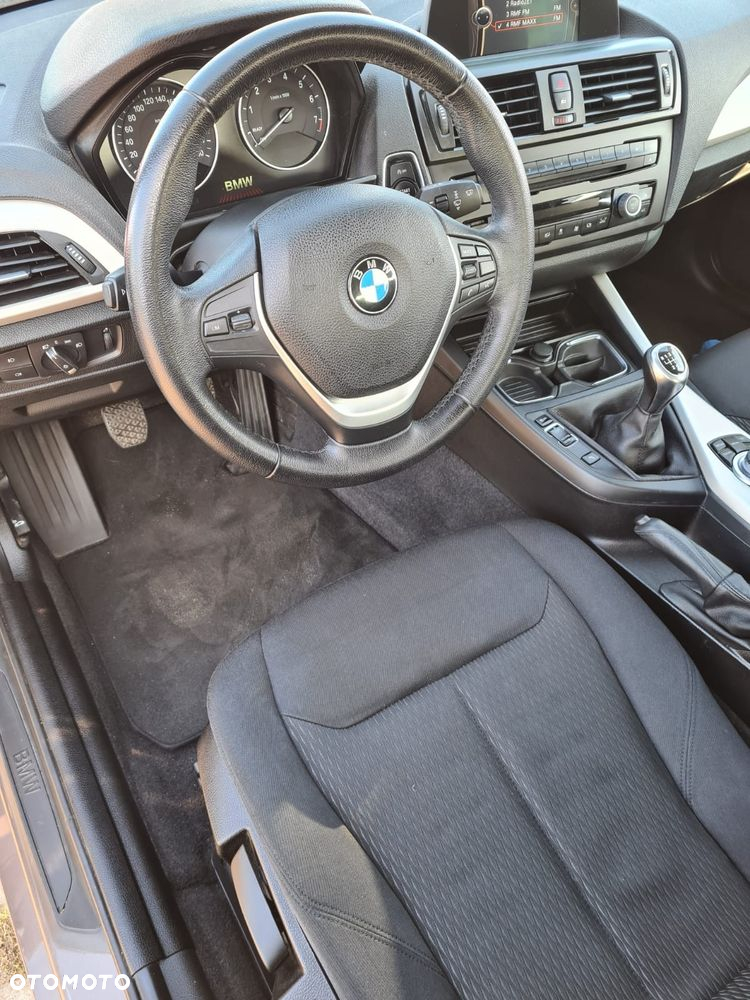 BMW Seria 1 116i - 9