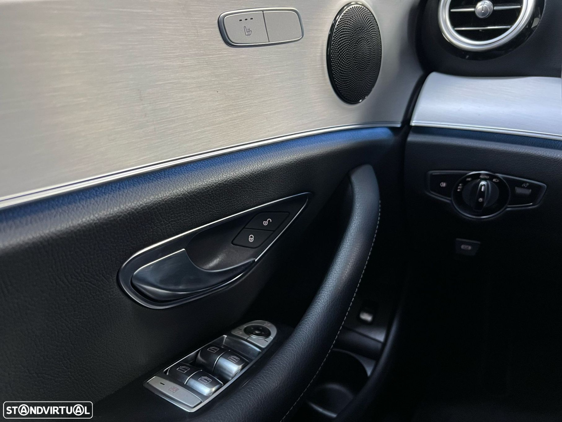 Mercedes-Benz E 300 de Avantgarde - 19