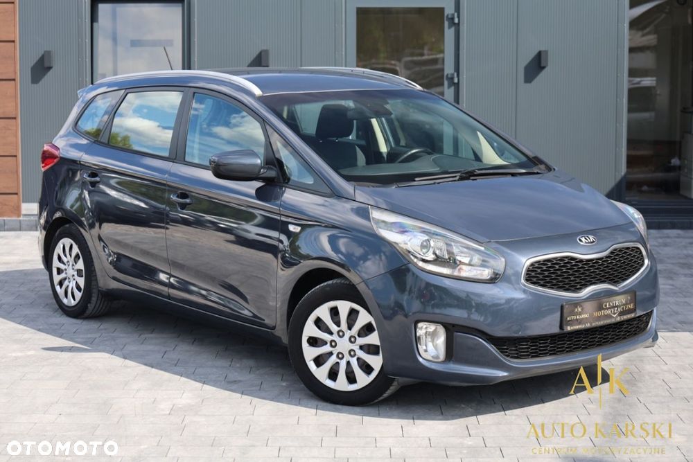 Kia Carens - 9