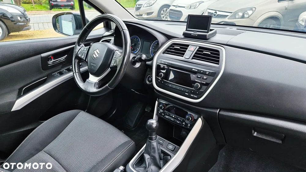 Suzuki SX4 S-Cross 1.6 VVT 4x2 limited+ - 38