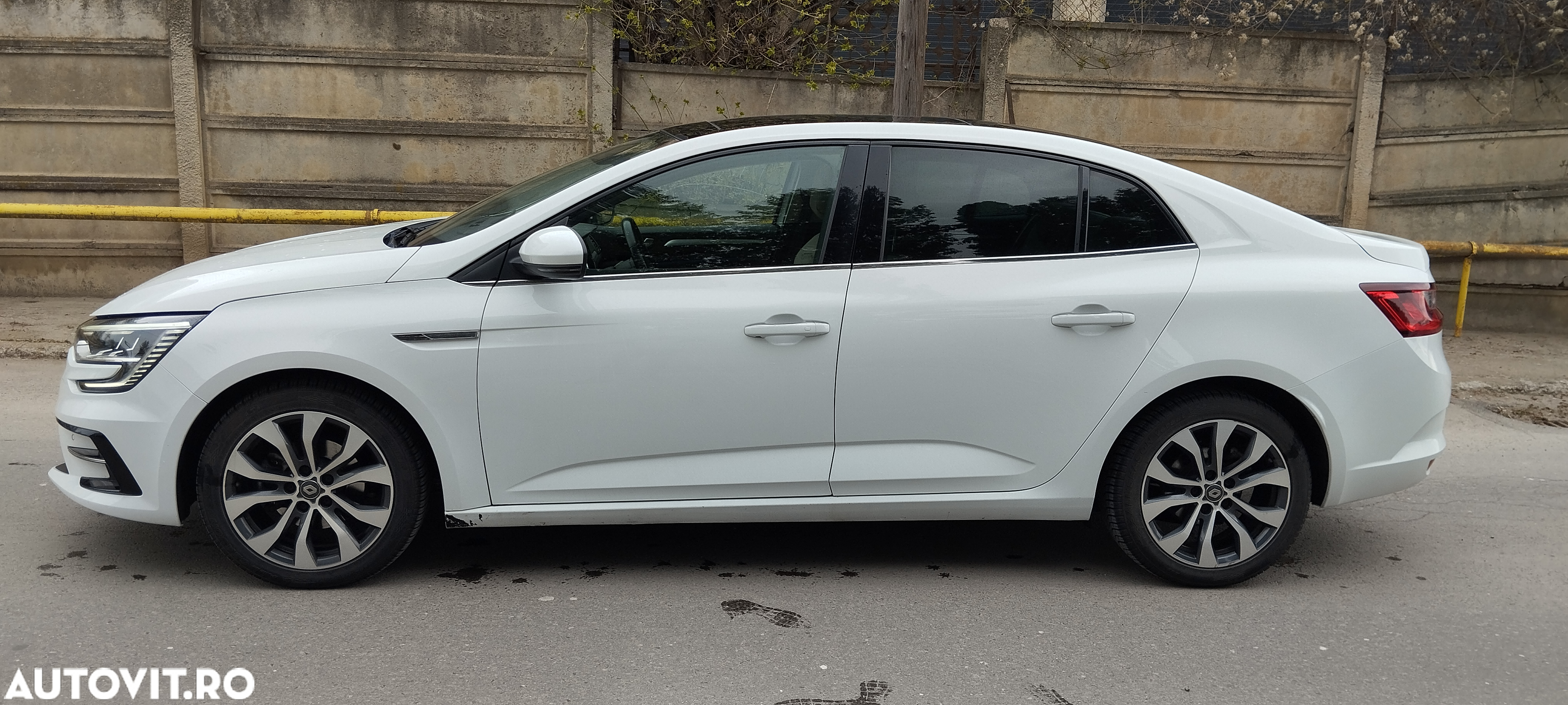 Renault Megane Blue dCi 116 Intens - 4