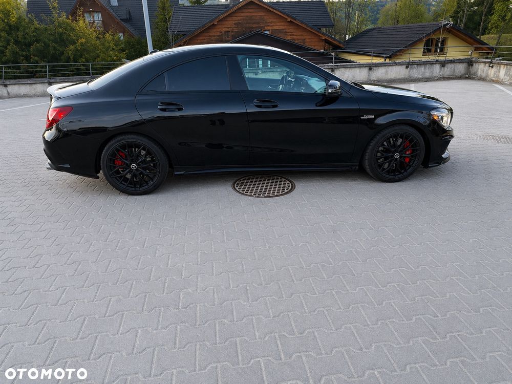 Mercedes-Benz CLA 45 AMG 4-Matic - 5