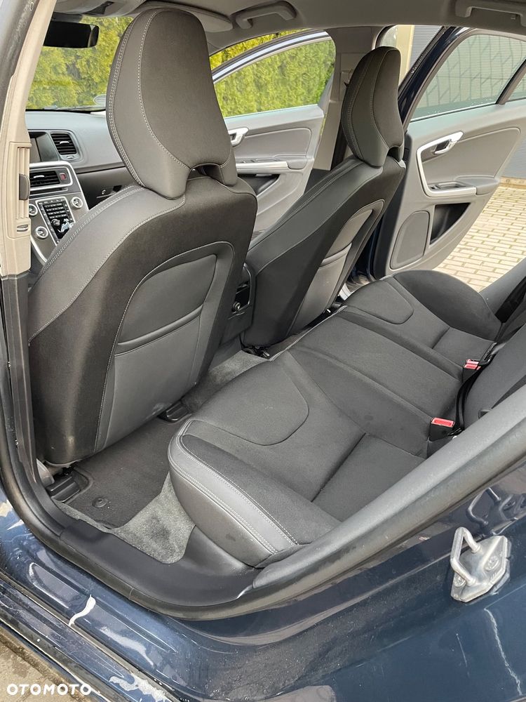 Volvo S60 D3 Geartronic Momentum - 16