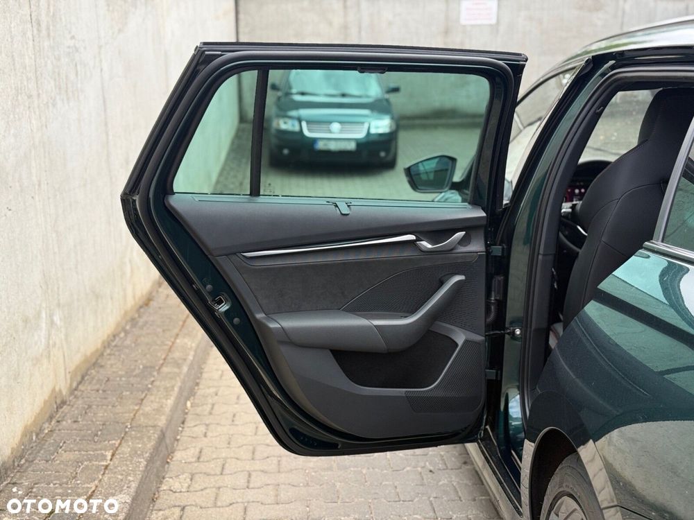 Skoda Octavia 2.0 TSI RS DSG - 14