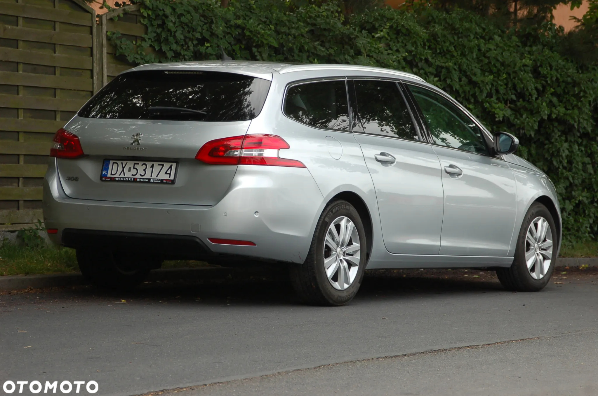 Peugeot 308 SW BlueHDi 120 EAT6 Stop & Start Allure - 29
