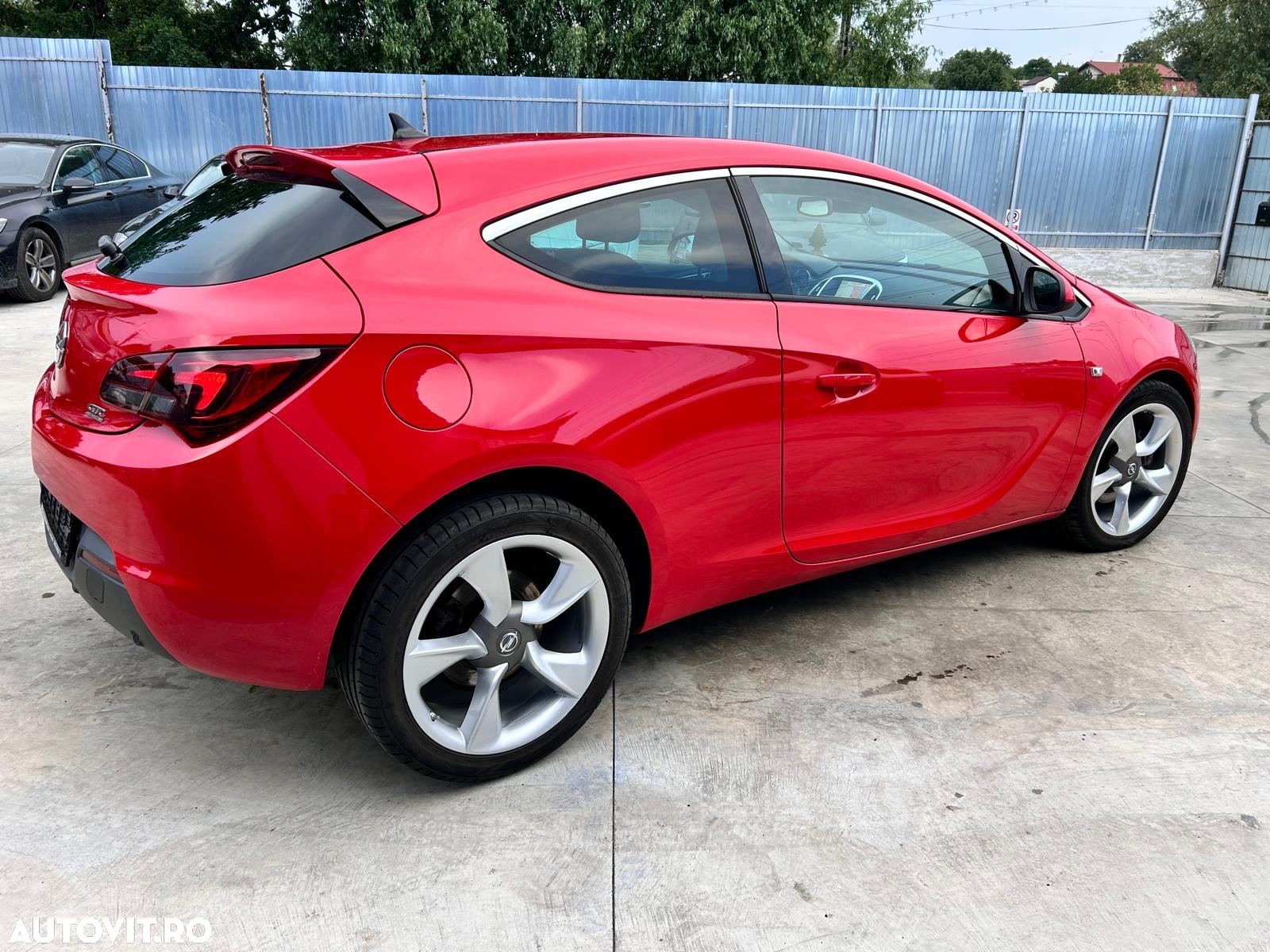 Opel Astra GTC 1.7 CDTI ECOFlex Start/Stop Sport - 4