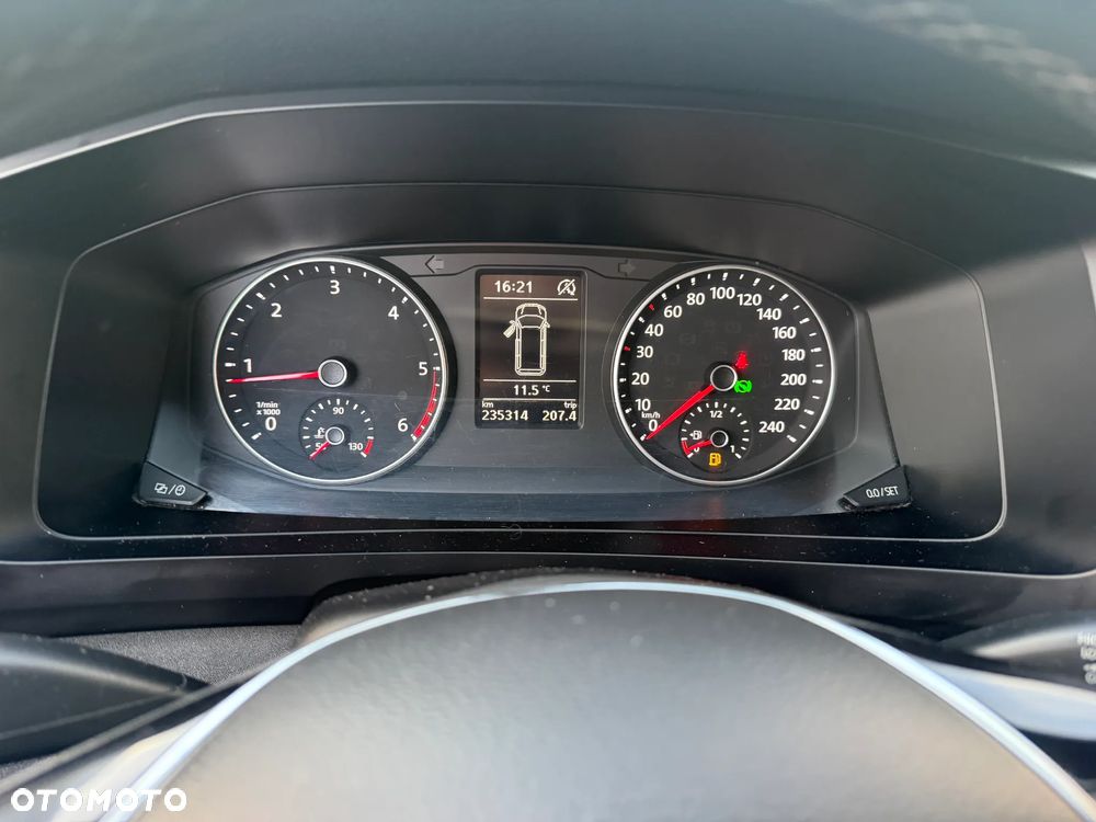 Volkswagen Transporter - 14