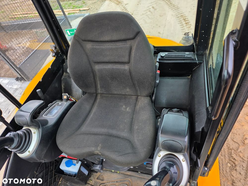 JCB JCB 8026 mini koparka 3 łyżki szybkozłącze 1 wł sprowadzona serwisowana idealna 8025 - 7